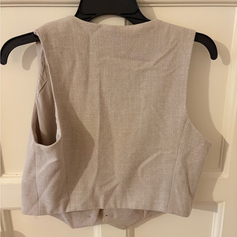 Beige Button-Up Vest - Picture 2 of 2